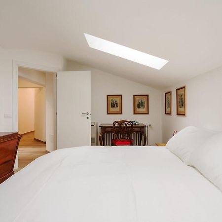 Apartamento Amazing Flat With Big Terrace And Private Car Park Verona Exterior foto